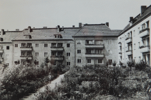 LR01_07_Rueckseiten der Haeuser Ruedigerstraße_Freiaplatz_1950