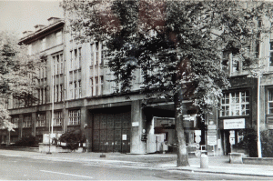 LR04_03_Konsumgenossenschaft Berlin_Joseph-Orlopp-Strasse 32-36_1960
