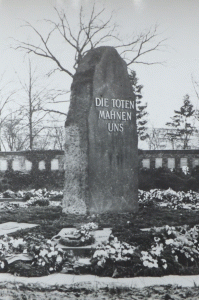LR05_08_Friedhof der Sozialisten_1983